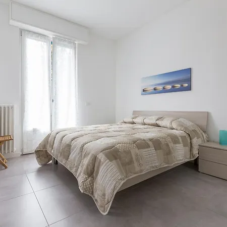 דירה Guesthost - Business Balcony Flat *