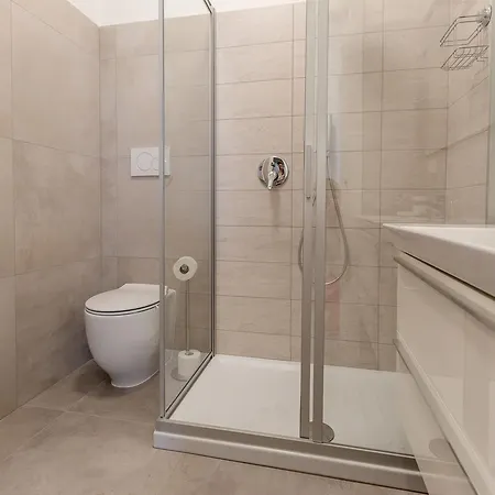 Business Balcony Flat Apartament Mediolan
