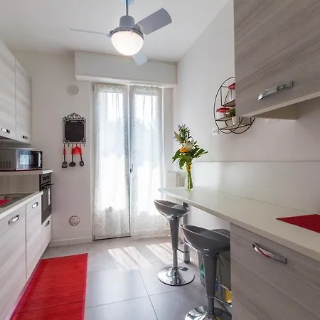 Business Balcony Flat Mediolan
